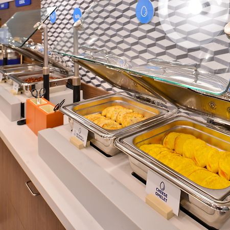 Holiday Inn Express & Suites Vaughan-Southwest By Ihg Extérieur photo