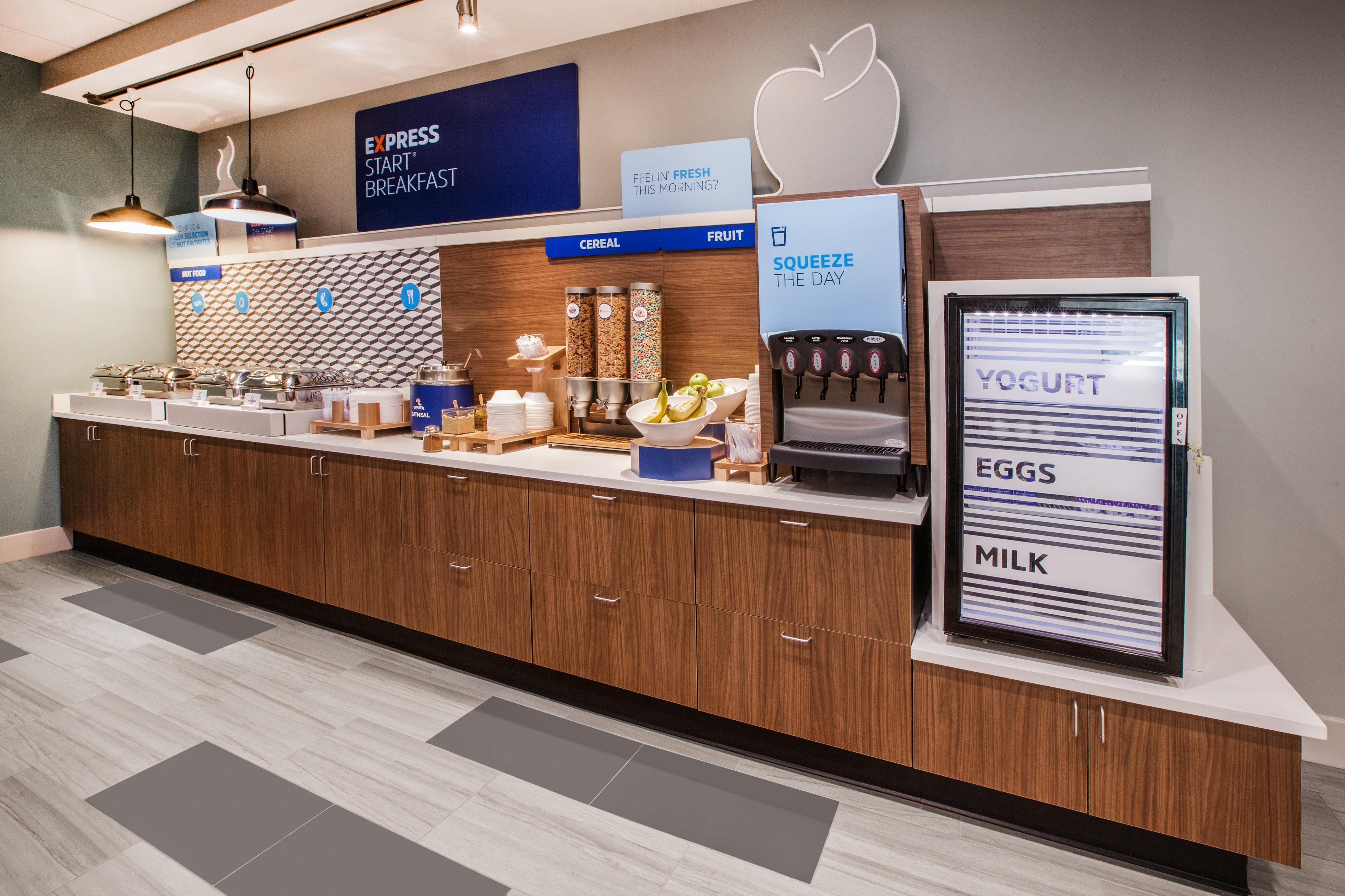 Holiday Inn Express & Suites Vaughan-Southwest By Ihg Extérieur photo