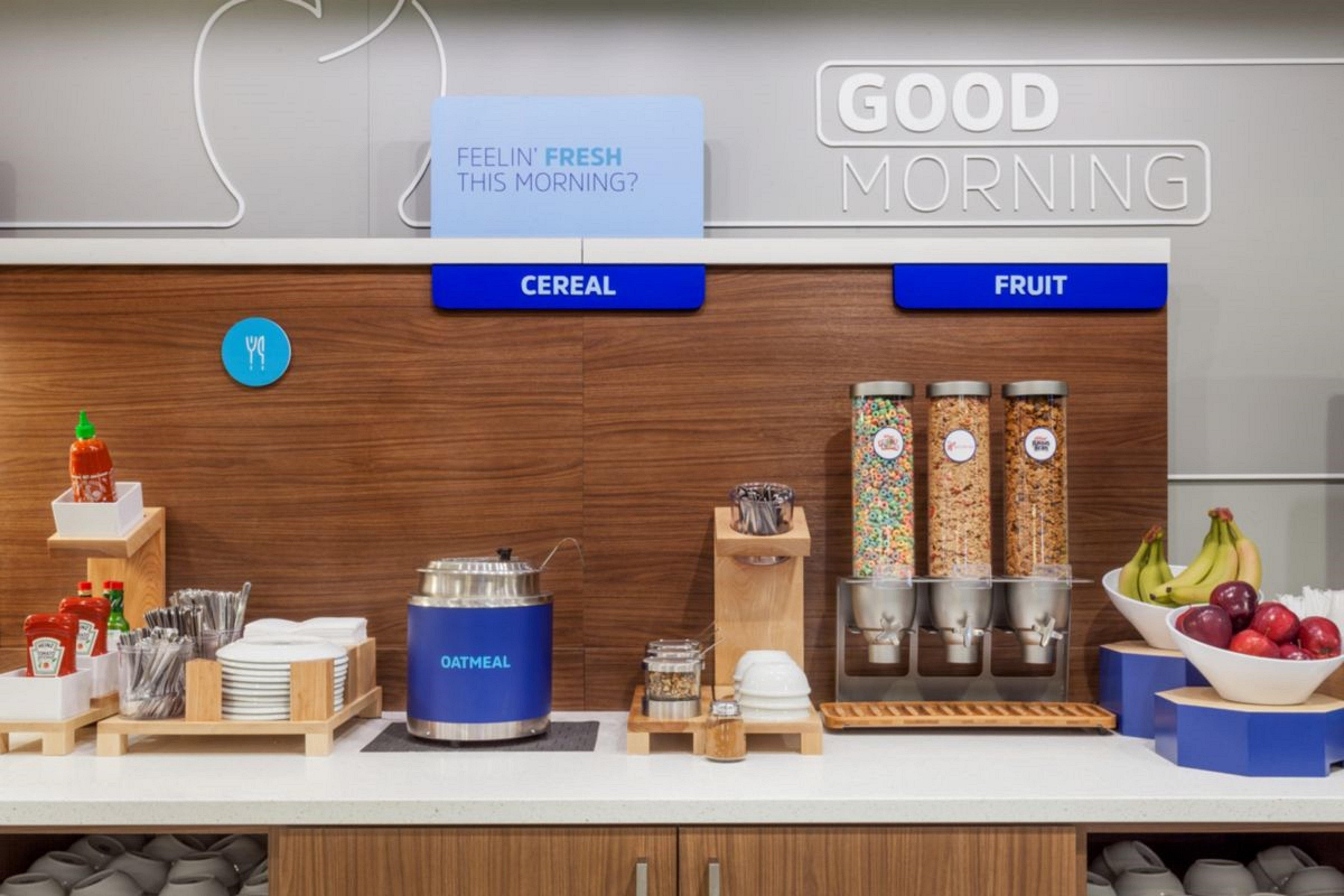 Holiday Inn Express & Suites Vaughan-Southwest By Ihg Extérieur photo