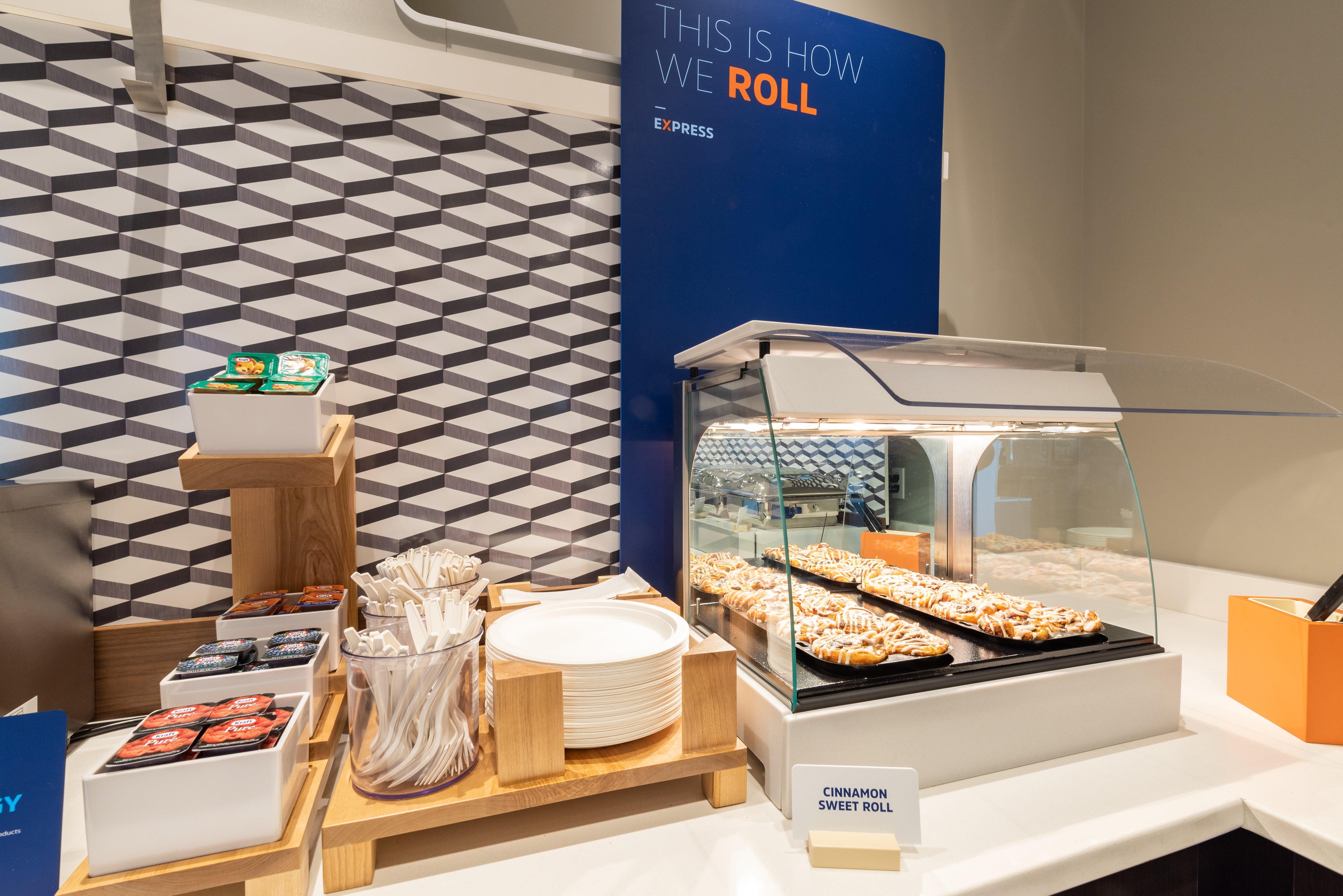 Holiday Inn Express & Suites Vaughan-Southwest By Ihg Extérieur photo