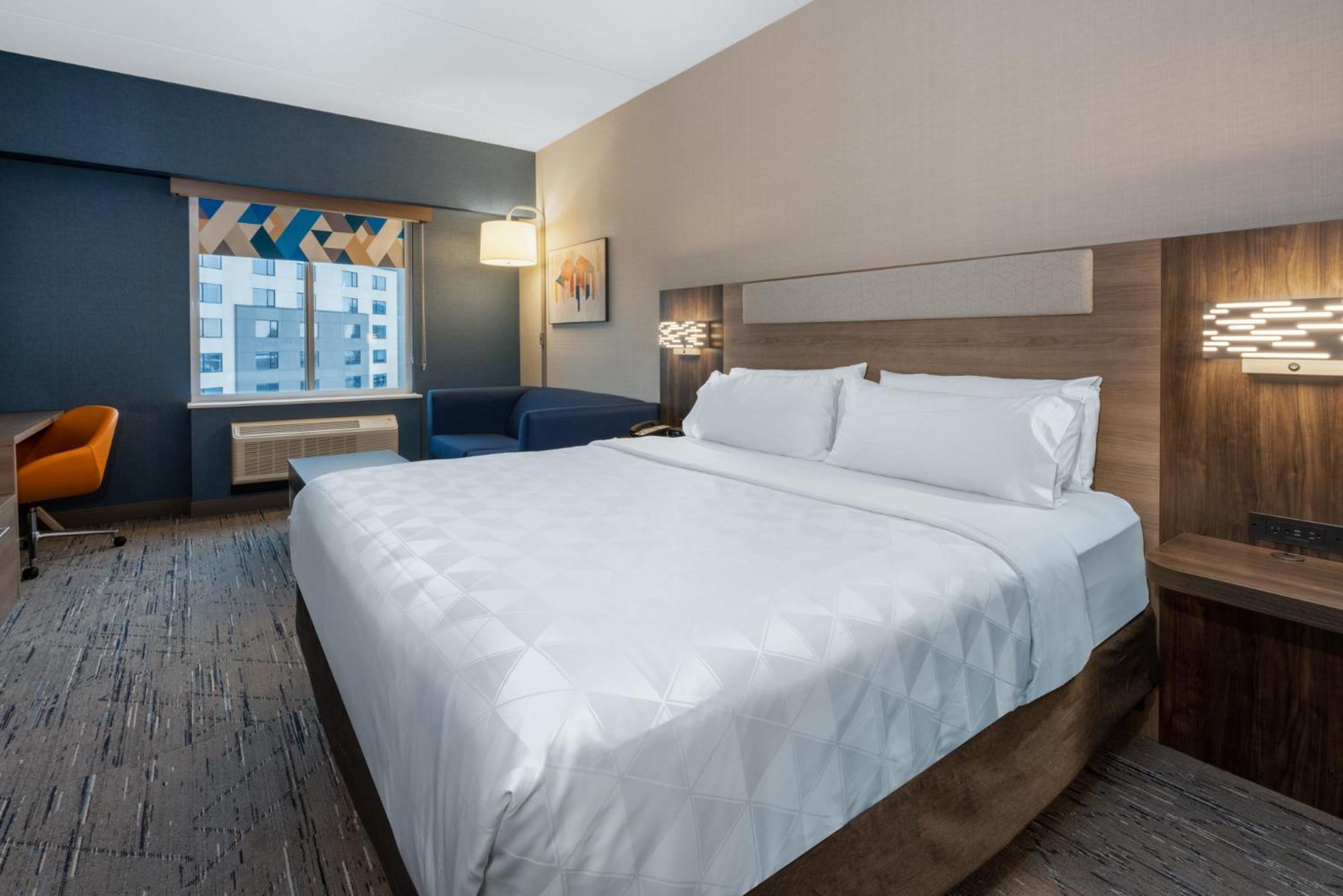 Holiday Inn Express & Suites Vaughan-Southwest By Ihg Extérieur photo
